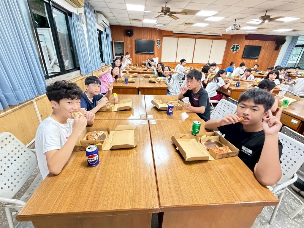 學務處小志工聚餐