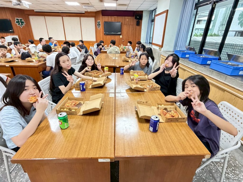 學務處小志工聚餐